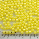 Round Czech Beads - Pearl Shine Yellow Amber - 4mm